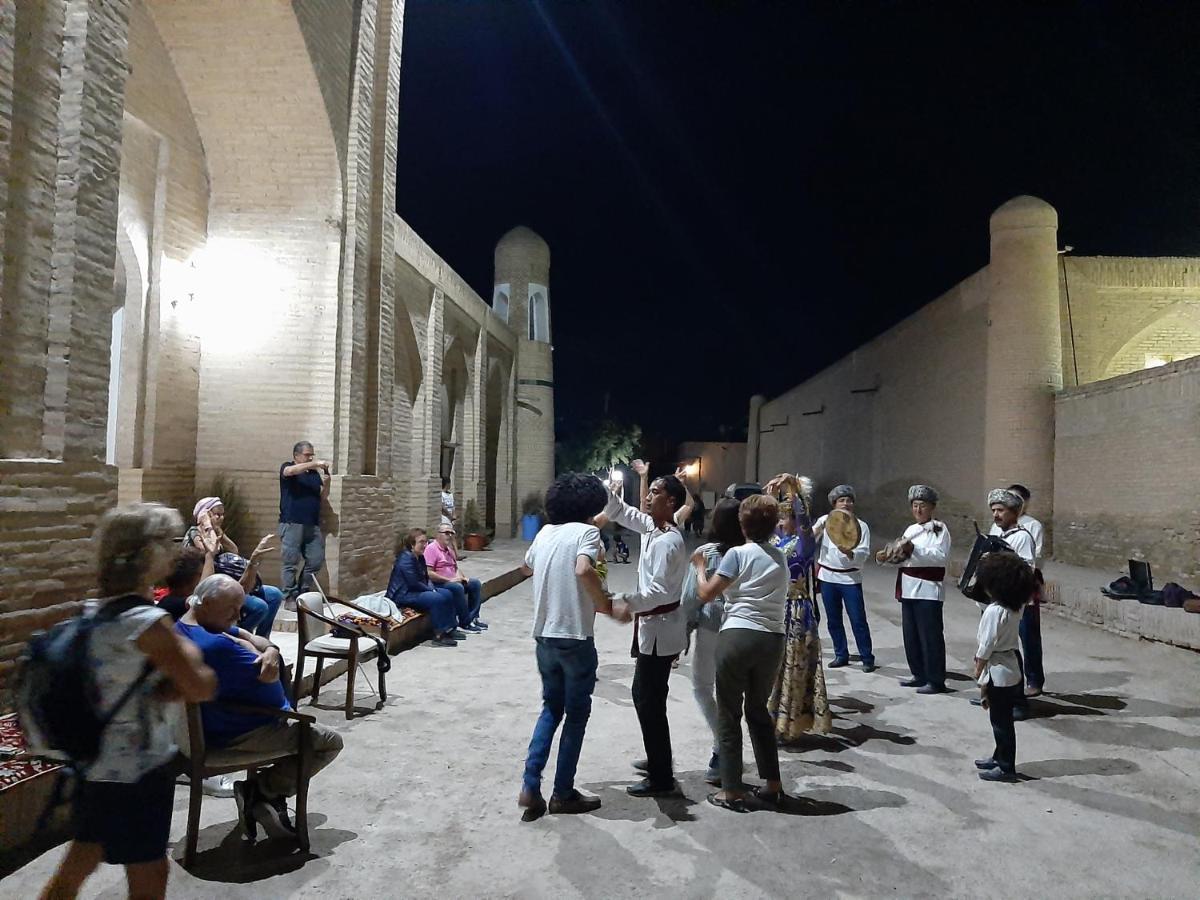 Muso To'Ra Hostel Khiva ภายนอก รูปภาพ