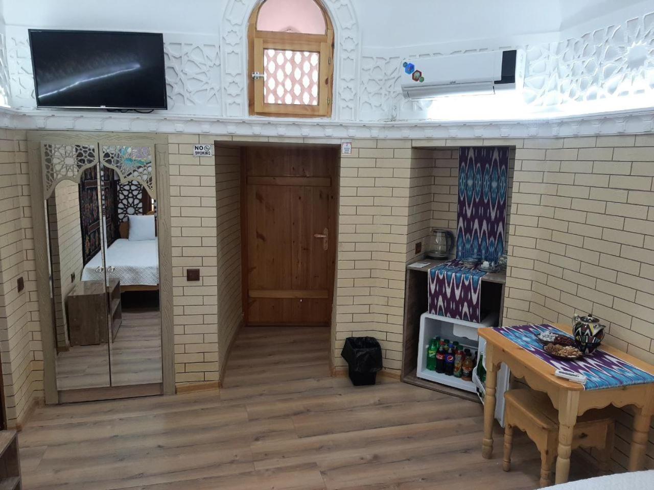 Muso To'Ra Hostel Khiva ภายนอก รูปภาพ